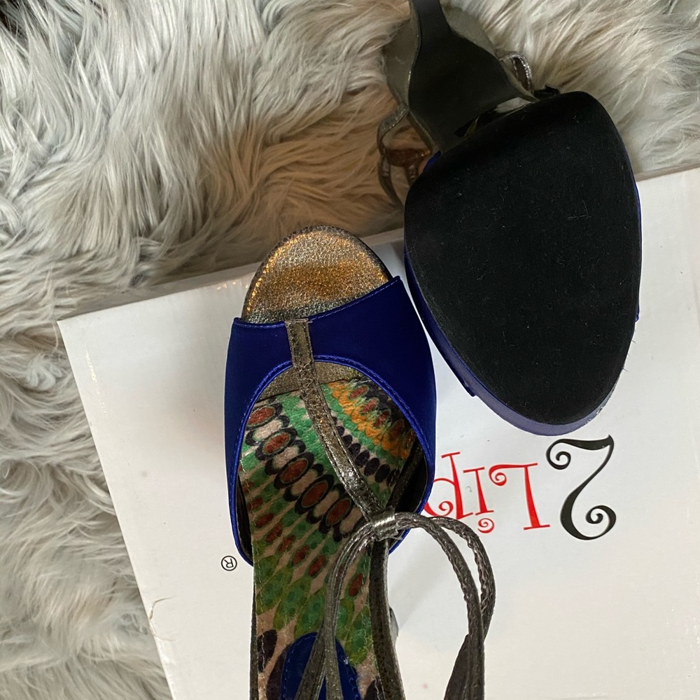 2 Lips Too Heels - Picture 4 of 5